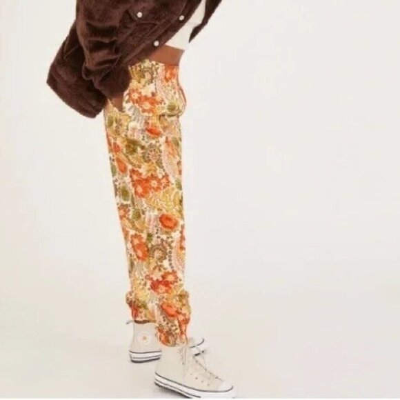 Urban Outfitters Penelope Floral High Rise Corduroy Pants-sz Small - Picture 2 of 11